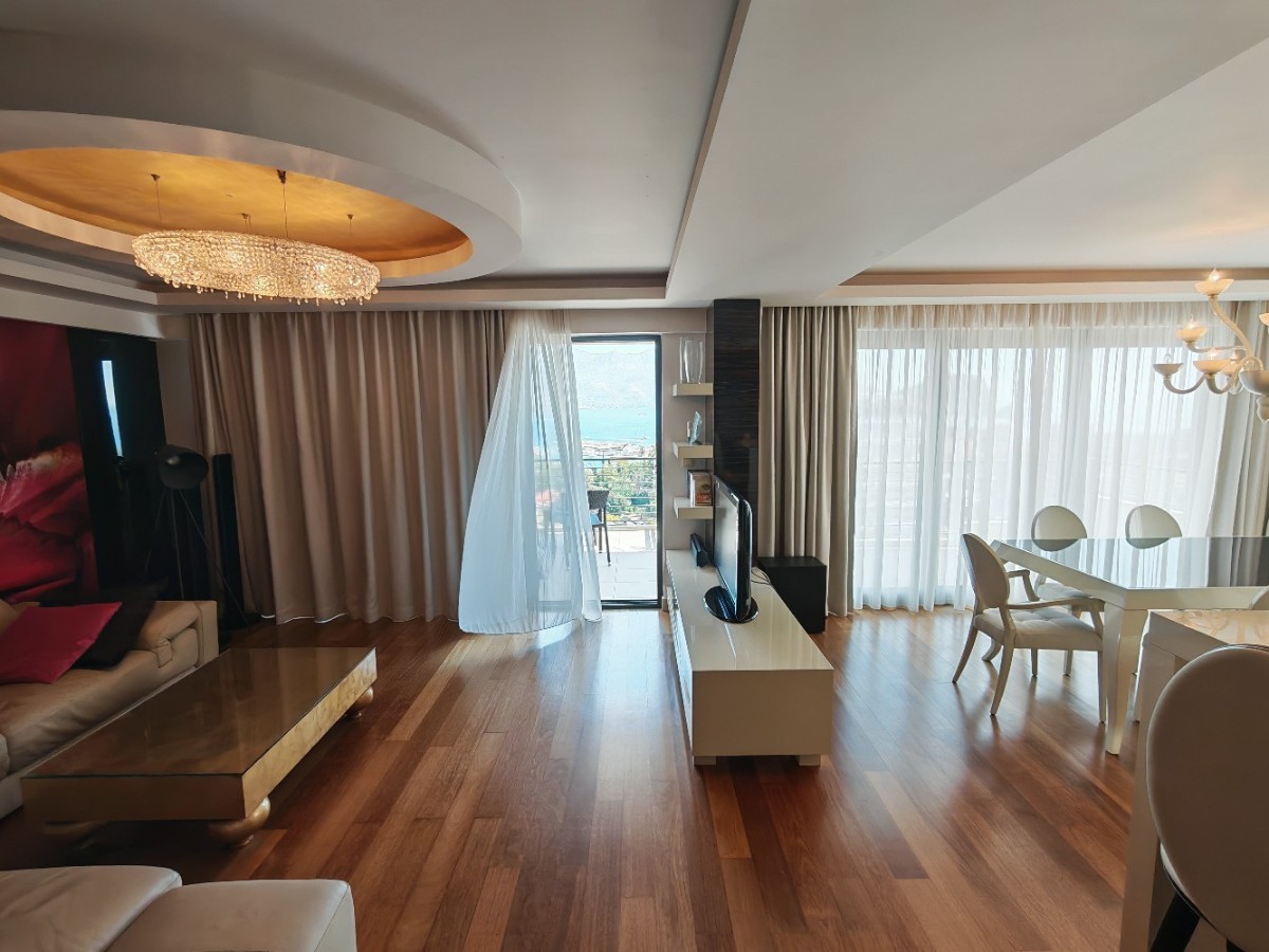 Budva, Gospoština – deniz manzaralı SATILIK lüks 2+1 daire